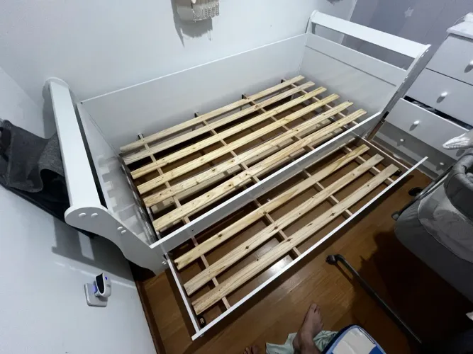 Cama bicama solteiro com 1 colchão (6 meses de uso)
