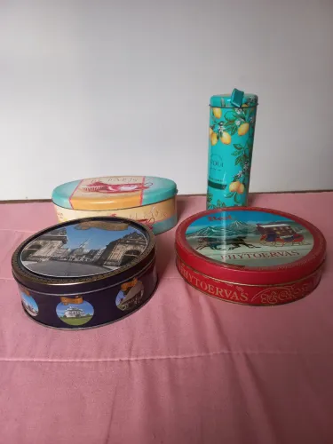 4 latas de biscoitos vazias para colecionadores