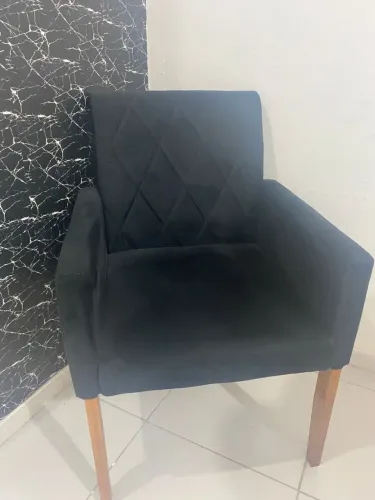 1 Cadeira estilosa é 300, e as 2 por 500 