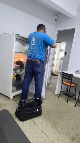 Técnico de Geladeira- Gás- troca de peças e serviço completo 