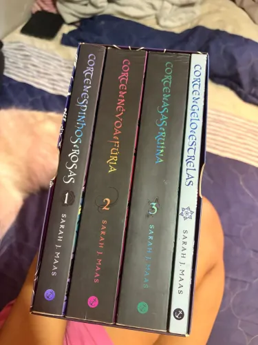 Box ACOTAR (corte de espinhos e rosas)