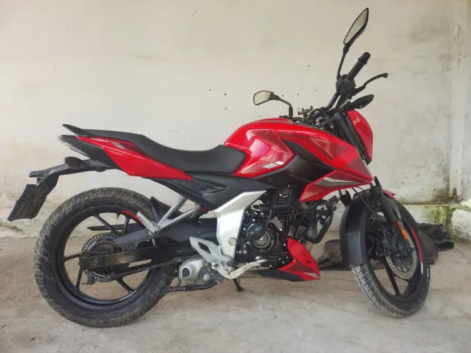 Bajaj Pulsar N150 2025