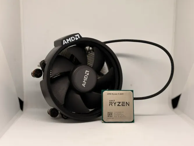 Processador AMD Ryzen 5 2600 + Cooler original