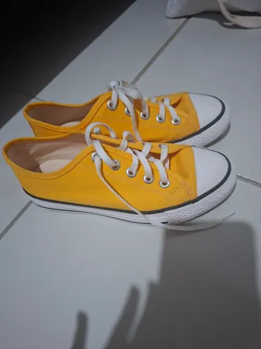 Tênis ALL star Amarelo