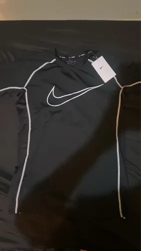 Camiseta Nike pro
