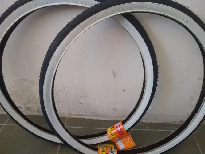 Par Pneu De Bike Aro 26 X 1.90 Slick Faixa Branca