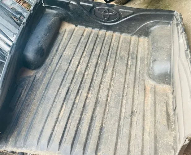 Protetor de caçamba ,carroceria da Toyota Hilux 