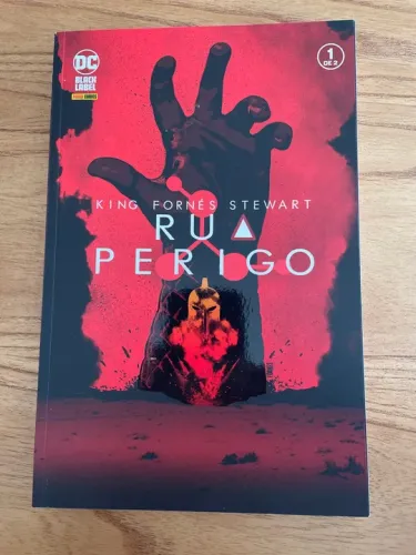 HQ - RUA PERIGO 1 e 2 - DC Black Label