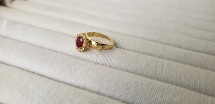 Anel de Formatura para Direito em Ouro 18k