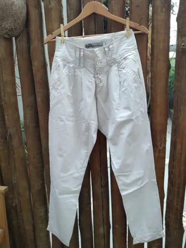 Calça estilo sarja - Luigi Bertolli