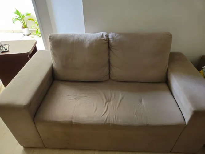 Sofá 2 lugares bege
