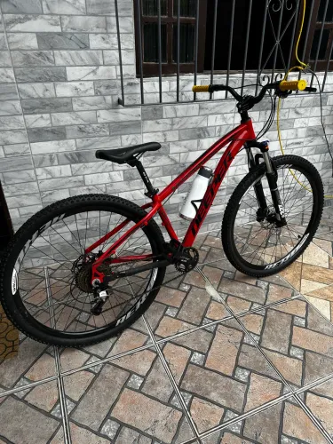 Bicicleta aro 29 quadro 15