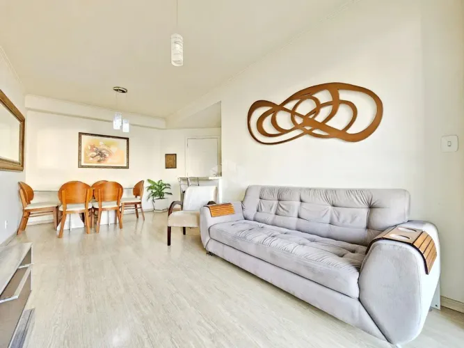 Apartamento mobiliado à venda no Centro de Canoas RS - 3 dormitórios, 1 suíte, vista panor