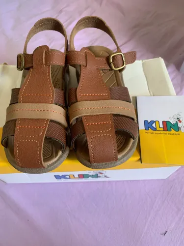 Sandália em couro masculina 