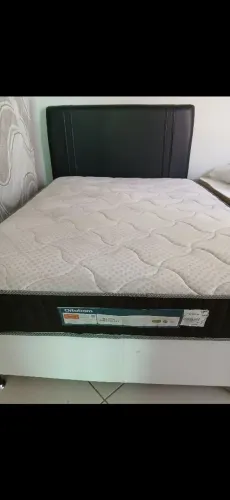 Colchão Ortobom + cama $$ 1,100,00