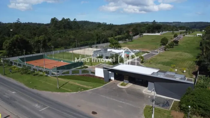 Terreno condomínio fechado primeira linha criciúma ACEITA ENTRADA E PARCELAMENTO DIRETO 