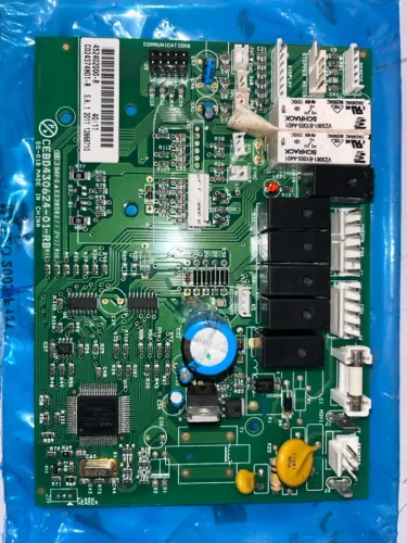 PLACA DE AR-CONDICIONADO (CEBD430624-01-RB) - Carrier