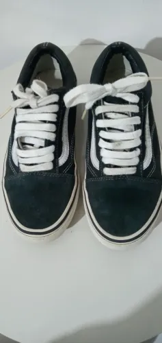 Tênis Vans ( modelo: Old Skool) Black/White. Tam.38./ Usado.