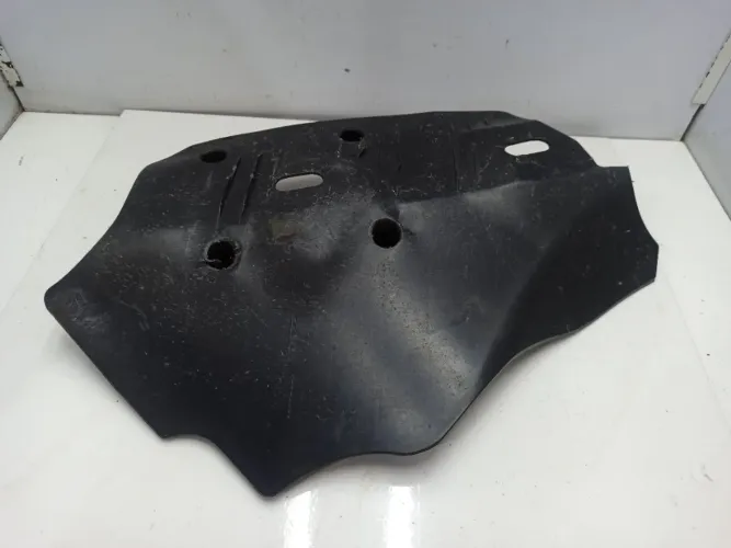 Capa Defletor Balança Esq Bmw 116i 118i 120i 125i 12 A 16