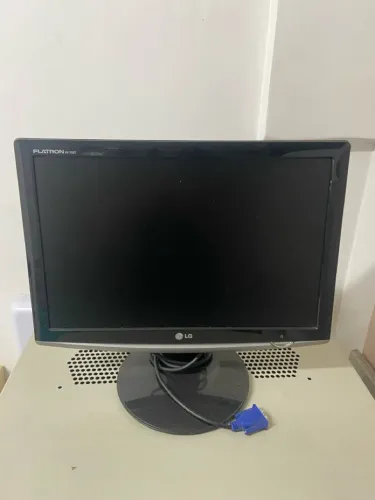 Monitor LG Flatron W1752T