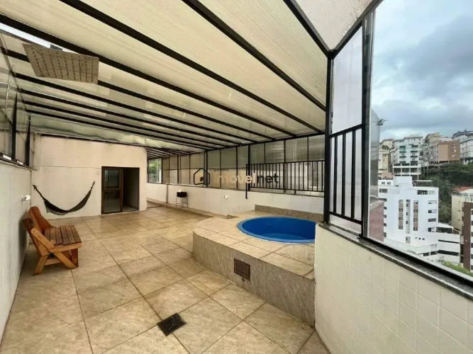 Cobertura 174 m²  3 quartos  1 suíte  3 banheiros  2 vagas