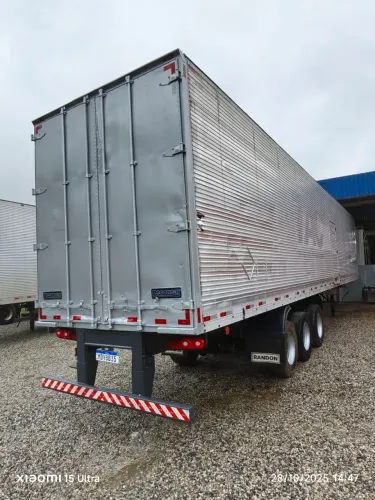 Carreta 30 paletes 3 eixos 