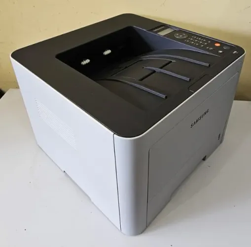 Super Impressora laser monocromática m4020dn muito nova, revisada e com Toner novo!