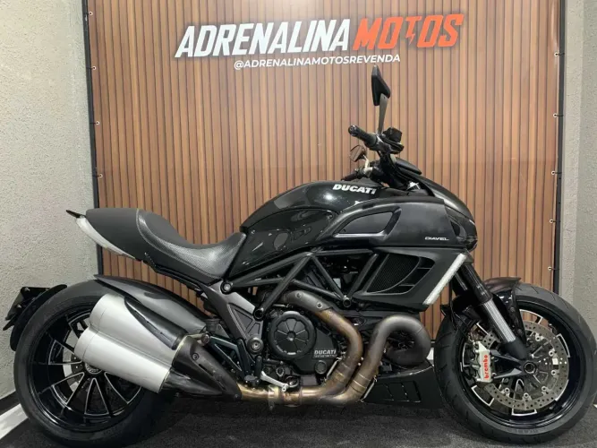 Ducati  DIAVEL 1198 2012