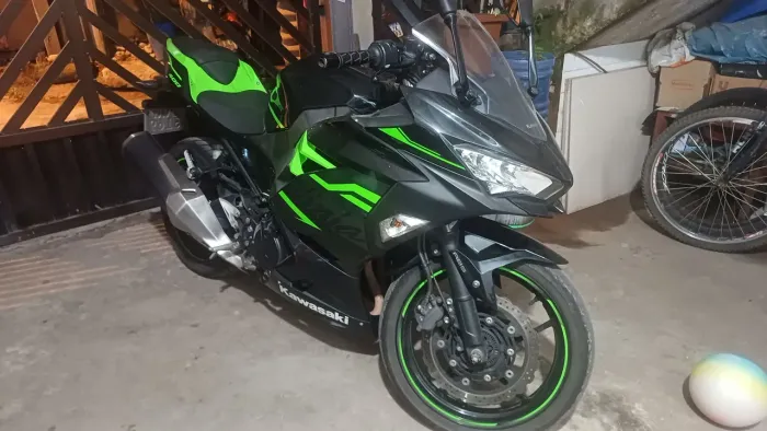 Kawasaki Ninja 400