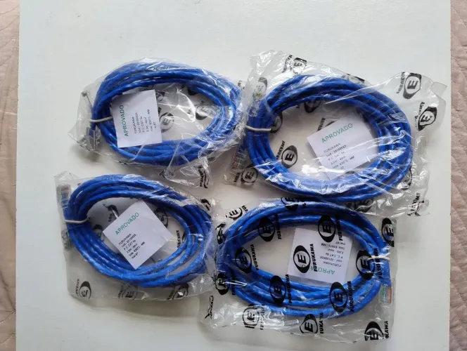 Kit Cabo internet Com 4 peças do Patch Cord2,5m Cada az35100025