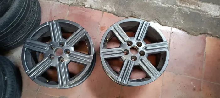 Roda Avulsa Original Honda HRV 2023 5X114 Aro 17 Grafite - Tenho 1 unidade