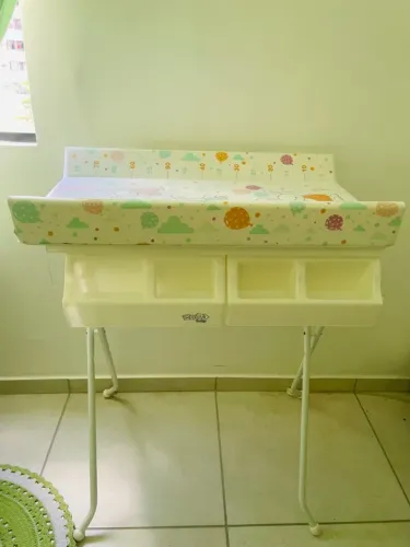 Banheira com Trocador de bebê (SEMINOVA)
