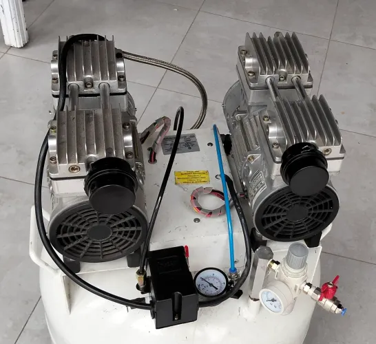 Compressor odontológico Gnatus 
