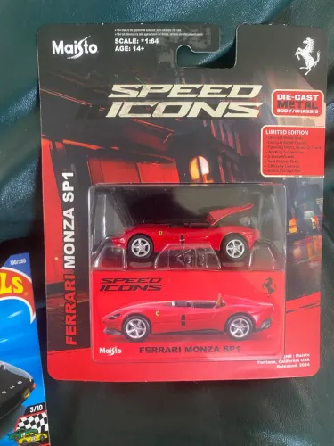 Miniatura Ferrari Monza SP1 seep icons Maisto