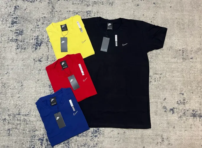 Camiseta Nike Peruana Logo Básica