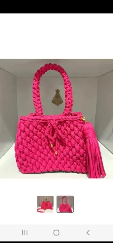 Bolsa de crochê de malha