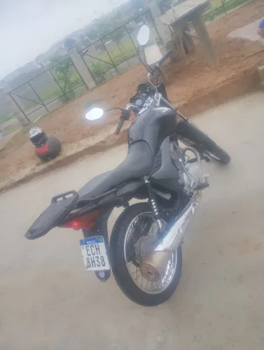 Vende-se Titan 150 2009