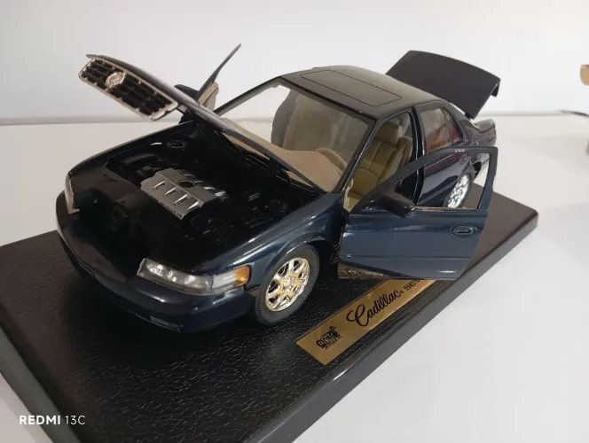 Raridade: Top Miniatura Cadillac Seville STS - Anson - escala 1/18