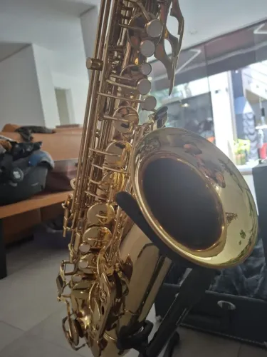 Saxofone Jupiter Tenor JTS 787 Como Novo + Hard Case e Acessórios