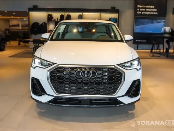 Audi Q3 Performance 2.0 TFSI Tiptr. Quattro 2025