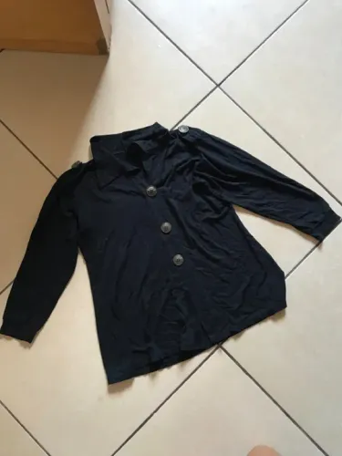 Blusa de botões preta