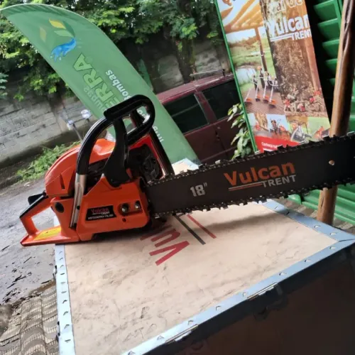 Motosserra a Gasolina 55cc Vulcan - Potência e Desempenho para Cortes Profissionais!