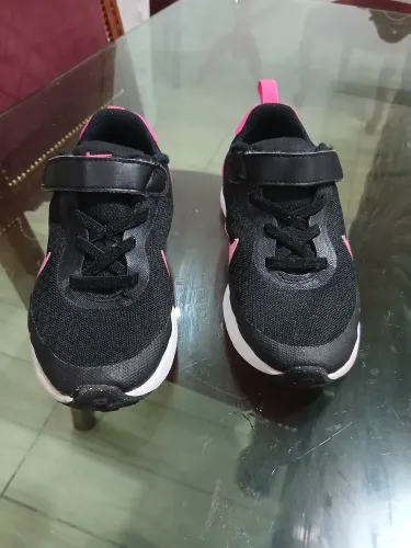 Tenis infantil da Nike / Tamanho 27