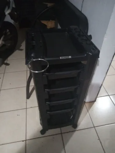 carrinho Aux para cabelereiro