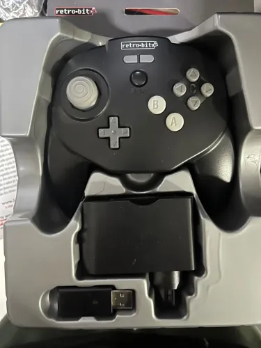 Controle nintento 64 retro-bit tribute 64 pouco usado em excelente estado
