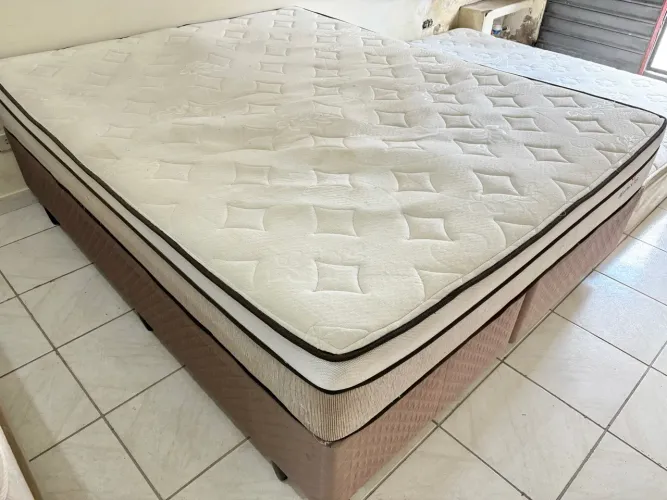 Cama box de casal Queen , cama de casal bipartida 