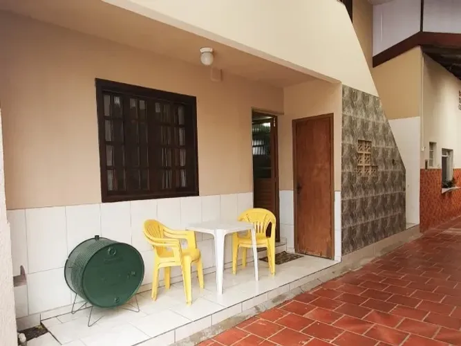 Casa Por dia na praia de Guaratuba 3 min do mar Morro do Cristo