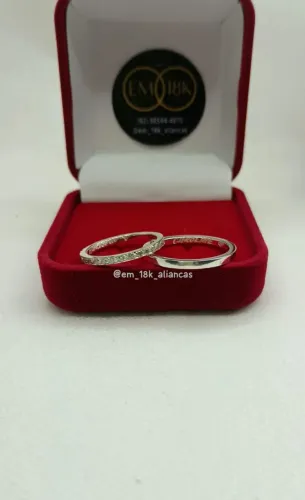 Alianças de Casamento EM 18k com Pedrarias Prata ou Ouro 18k 