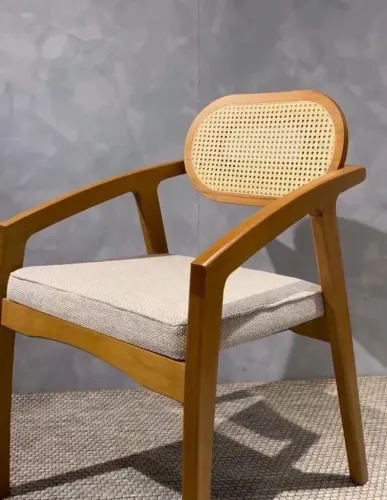 Cadeira Maya Rafana Com Braço Madeira Maciça (Nova Direto da Fábrica)