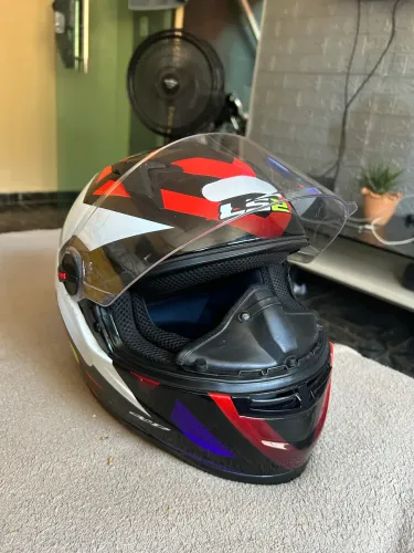 Capacete ls2